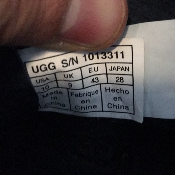 Ugg men’s hi top shoes - Picture 4 of 5